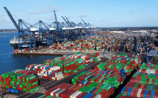 欧洲港口大罢工冲击全球供应链，近百艘船只受阻