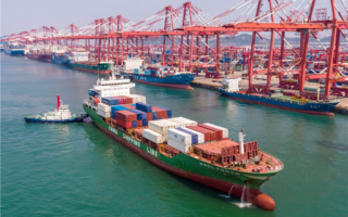 前11月中国外贸突破 41.21 万亿元:全球不确定中的结构性信号,跨境卖家要读懂什么?