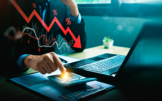 利润被极限压榨：当亚马逊拿走你50%的收入，跨境卖家还能剩什么？