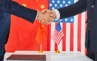 中美经贸磋商初步成果公布，跨境卖家最该看懂的不是“利好”，而是信号